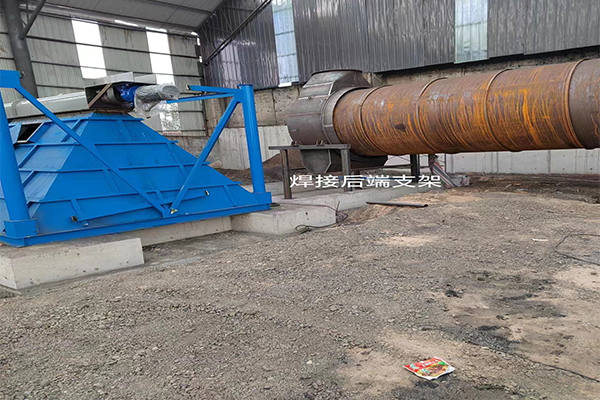 大型煤泥烘干機械安裝實拍現場