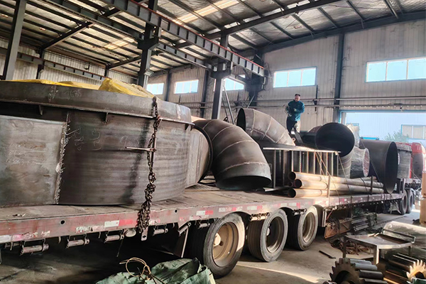 陜西大型煤泥烘干機(jī)項(xiàng)目裝車發(fā)貨現(xiàn)場 陜西大型煤泥烘干機(jī)項(xiàng)目裝車發(fā)貨現(xiàn)場